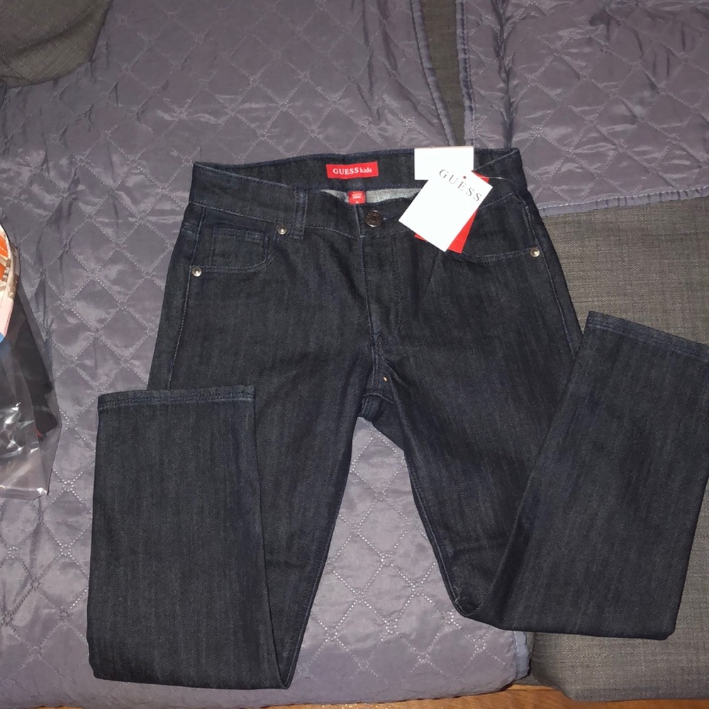 Brand new size 6 Guess kids jeans.